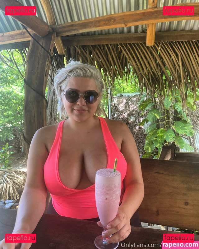 Busty Beauty Adaline Star / adalinestarofficial / beauty_busty Onlyfans Photo Gallery 