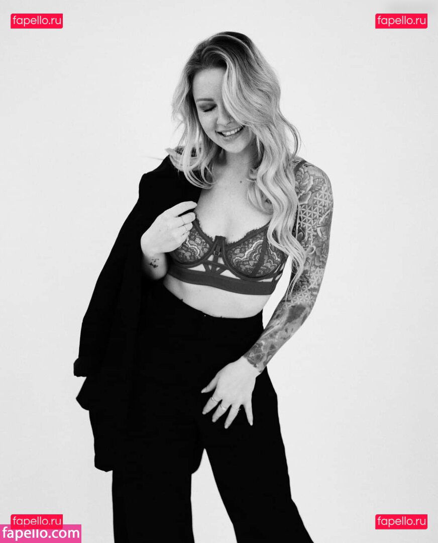 Denise Schwitalle / denise.schwitalle Onlyfans Photo Gallery 