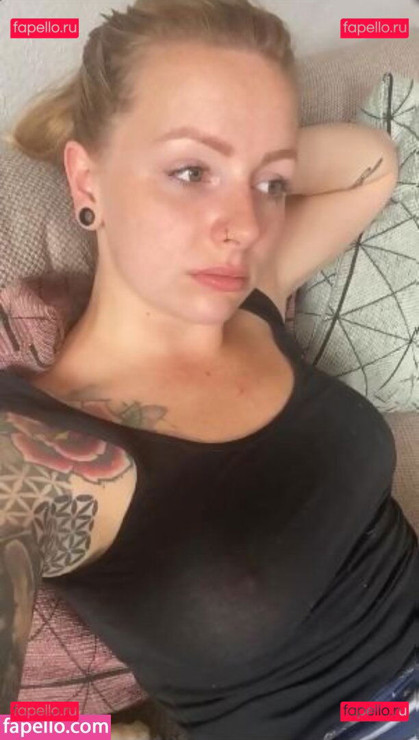 Denise Schwitalle / denise.schwitalle Onlyfans Photo Gallery 