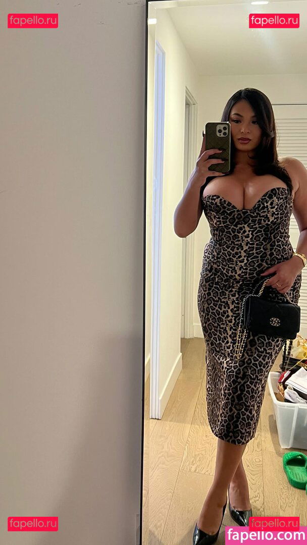 LINDA VO / itslindavo / itslindavo_ / lindavo Onlyfans Photo Gallery 