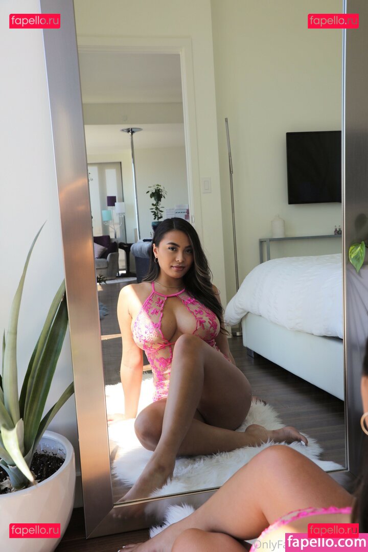 LINDA VO / itslindavo / itslindavo_ / lindavo Onlyfans Photo Gallery 