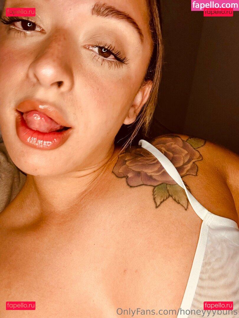 honeyyybuns Onlyfans Photo Gallery 