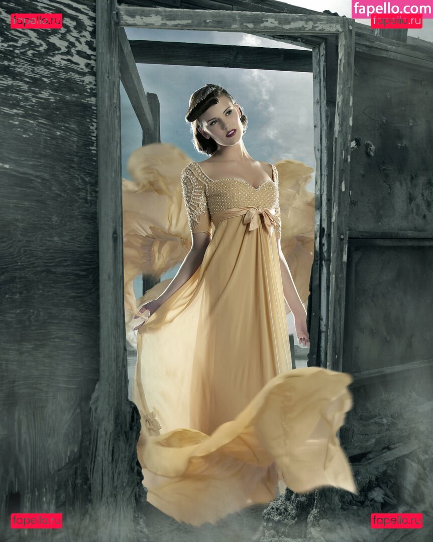 Maggie Grace / maggie.grace / maggiieegrace / magnussengrace Onlyfans Photo Gallery 