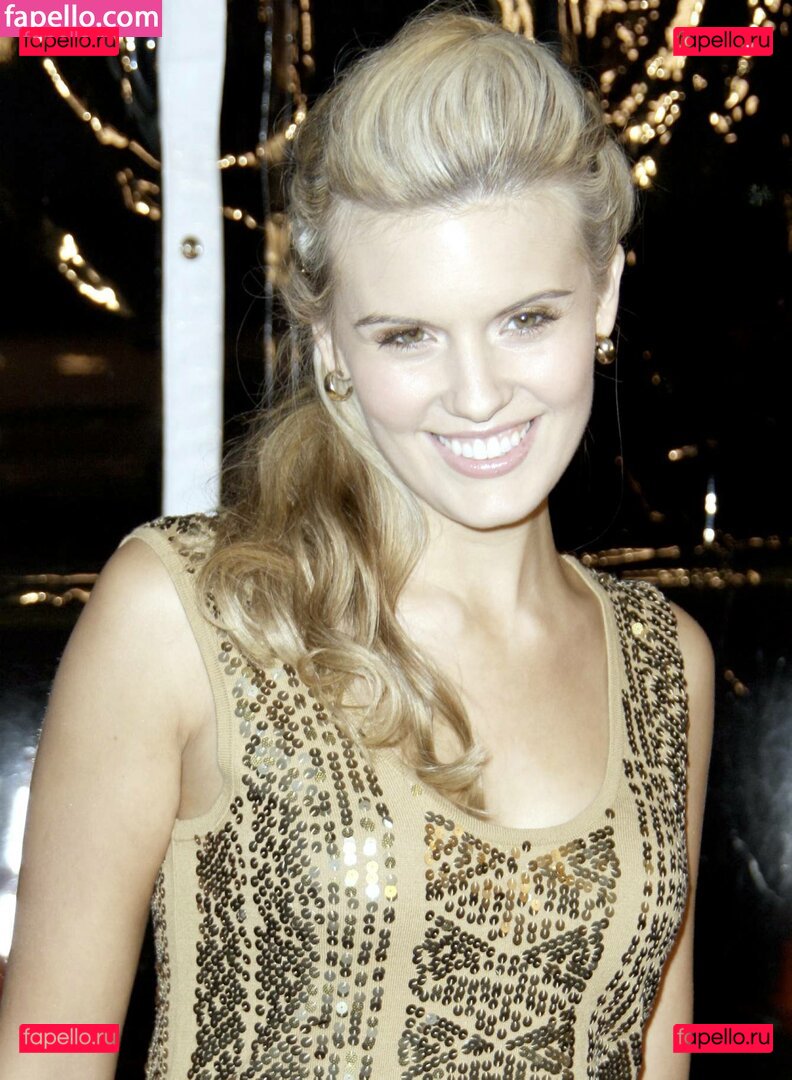 Maggie Grace / maggie.grace / maggiieegrace / magnussengrace Onlyfans Photo Gallery 