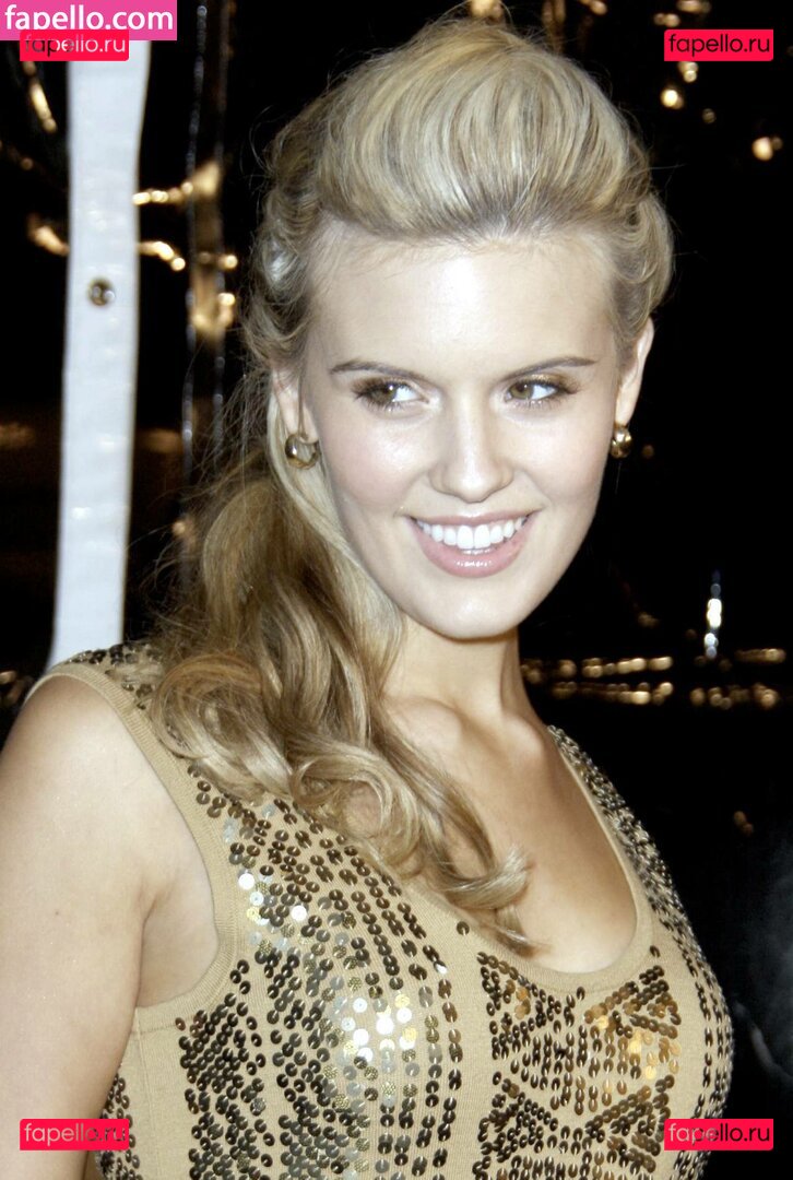 Maggie Grace / maggie.grace / maggiieegrace / magnussengrace Onlyfans Photo Gallery 
