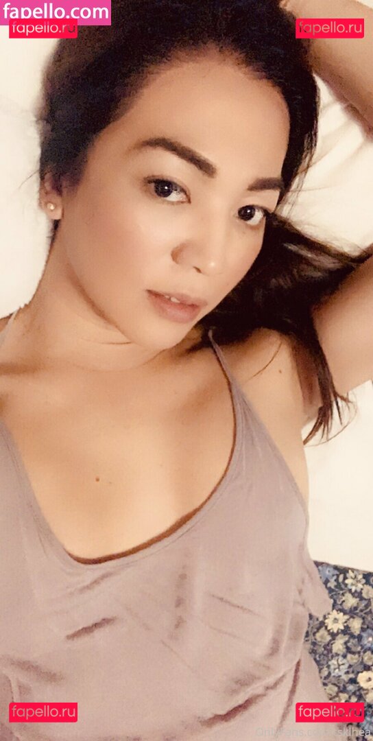 khloeepcy / tsklhea Onlyfans Photo Gallery 