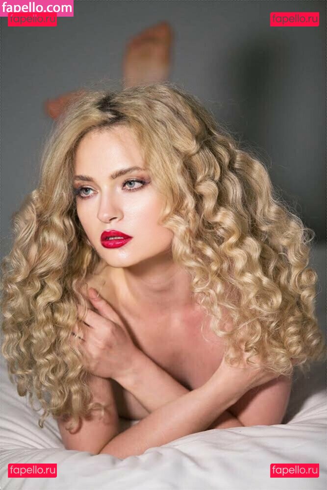 karolinag Onlyfans Photo Gallery 