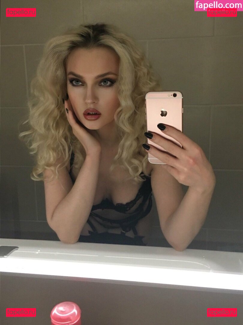 karolinag Onlyfans Photo Gallery 