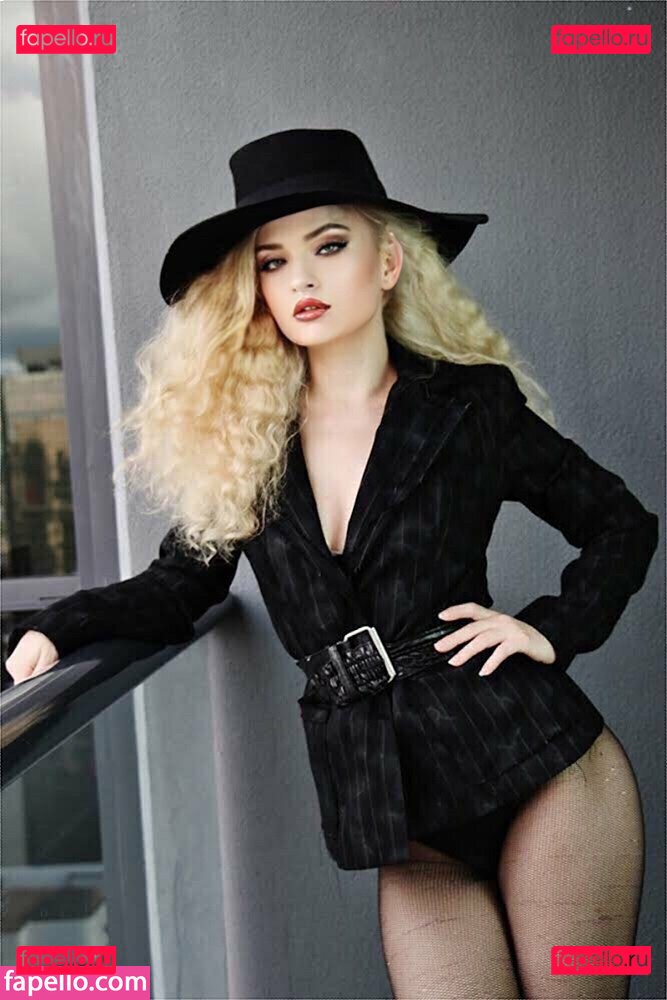 karolinag Onlyfans Photo Gallery 