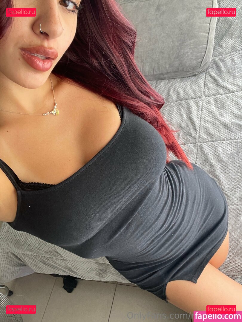 isaswan11 / maya / mayaraaee / mayaraeee Onlyfans Photo Gallery 