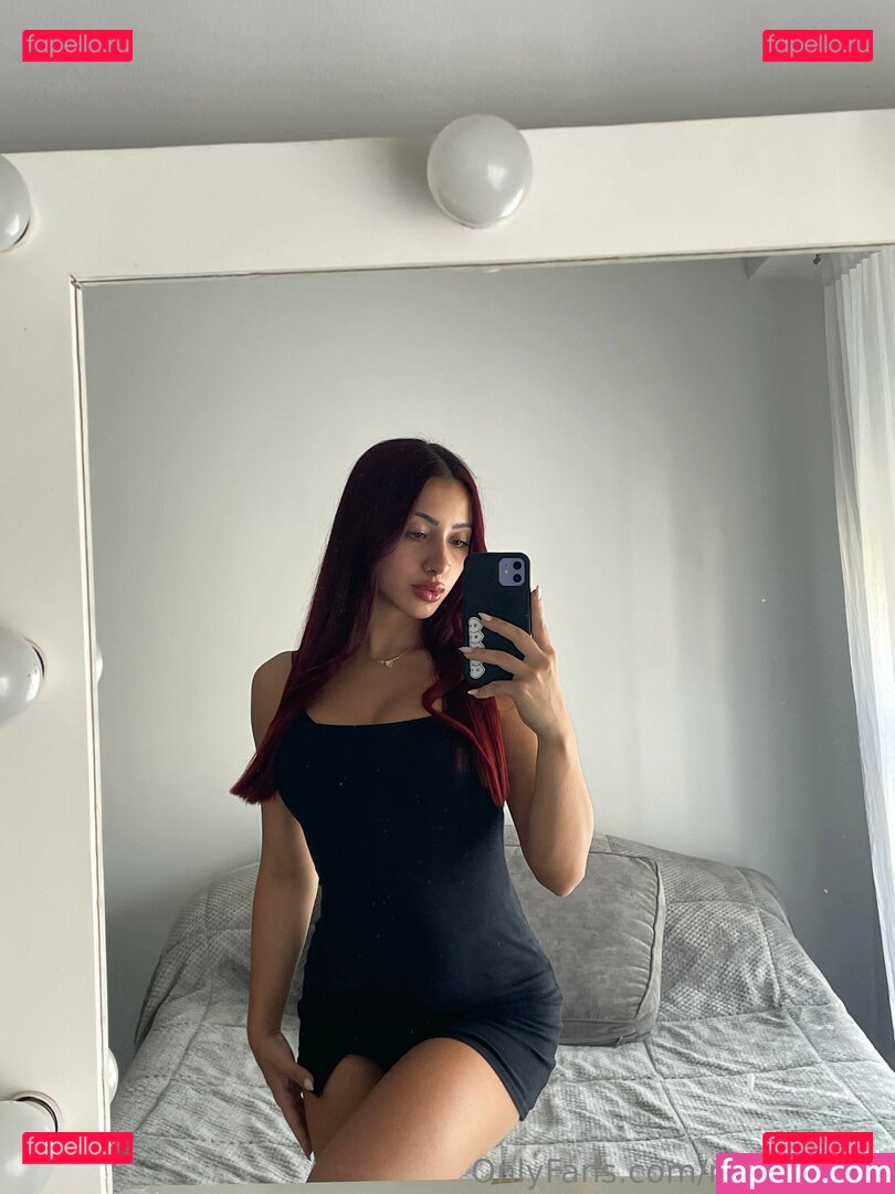 isaswan11 / maya / mayaraaee / mayaraeee Onlyfans Photo Gallery 