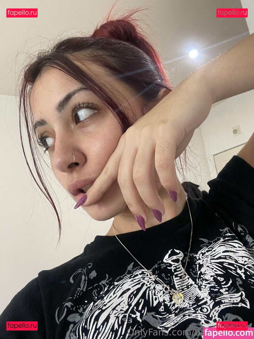 isaswan11 / maya / mayaraaee / mayaraeee Onlyfans Photo Gallery 