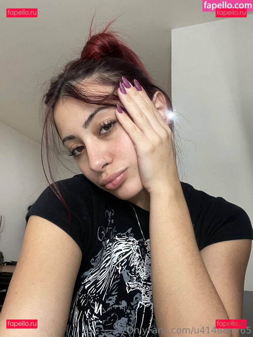 isaswan11 / maya / mayaraaee / mayaraeee Onlyfans Photo Gallery 