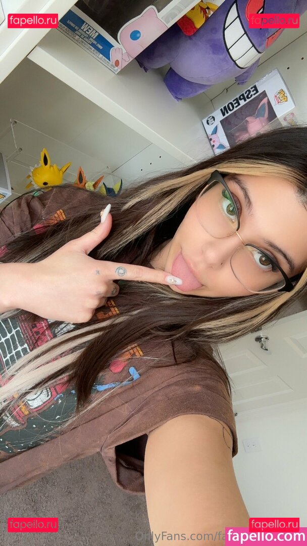 combo_fries / fairycreamgirl / fairycreamgirl2 / itsfairycreamgirl Onlyfans Photo Gallery 