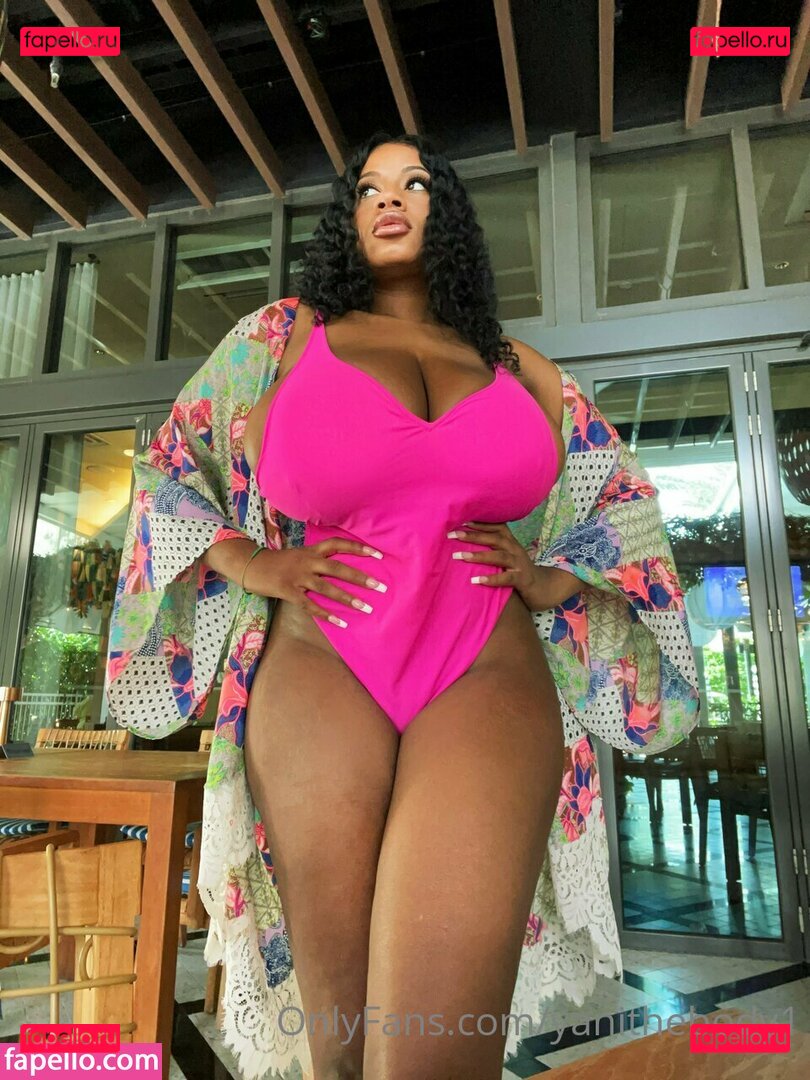 Paperp / Yanithebbody1 / yani.the.body / yanithebody1 Onlyfans Photo Gallery 