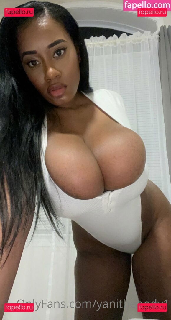 Paperp / Yanithebbody1 / yani.the.body / yanithebody1 Onlyfans Photo Gallery 