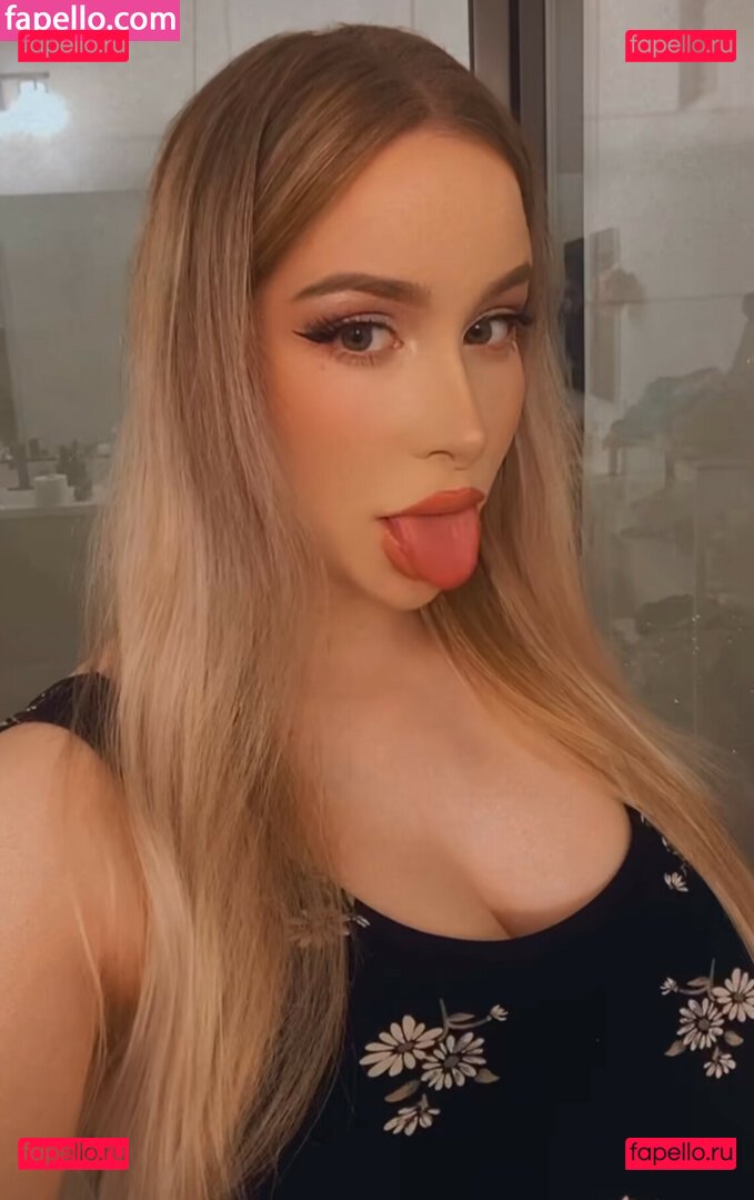 Izzy G / mizzizzyg / pnkysparkles Onlyfans Photo Gallery 