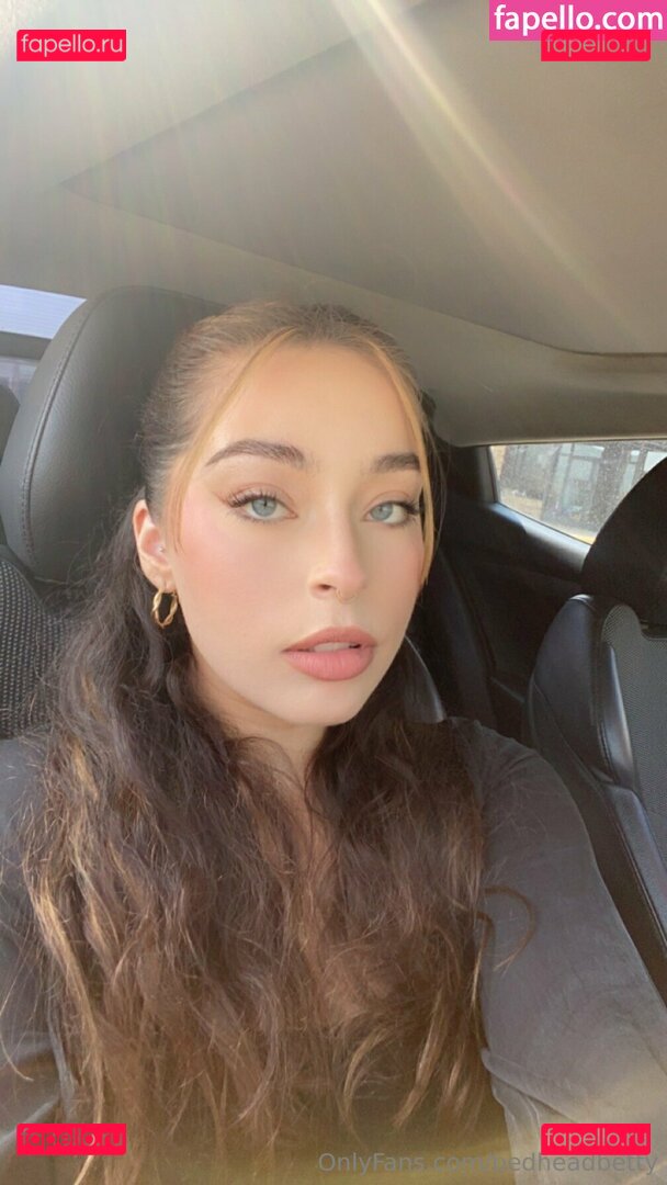 bedheadbetty / molla_gator_ Onlyfans Photo Gallery 