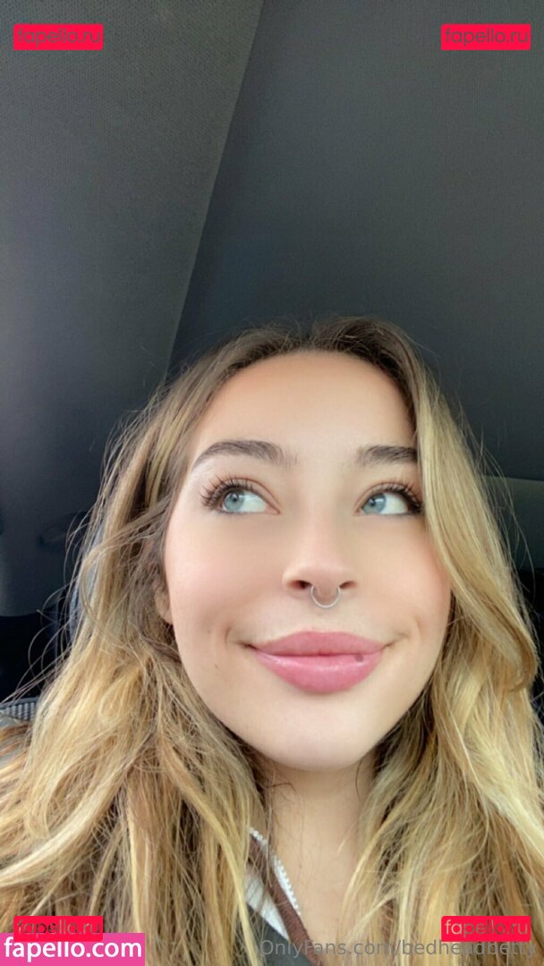 bedheadbetty / molla_gator_ Onlyfans Photo Gallery 