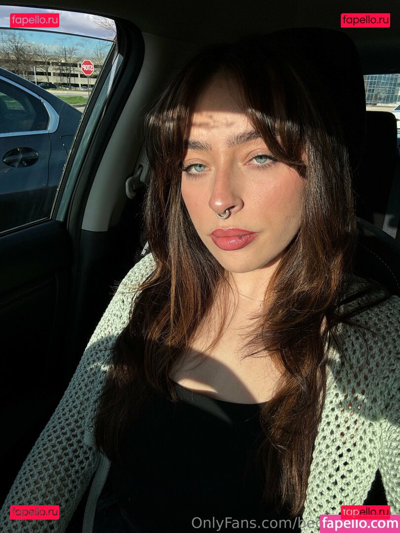 bedheadbetty / molla_gator_ Onlyfans Photo Gallery 