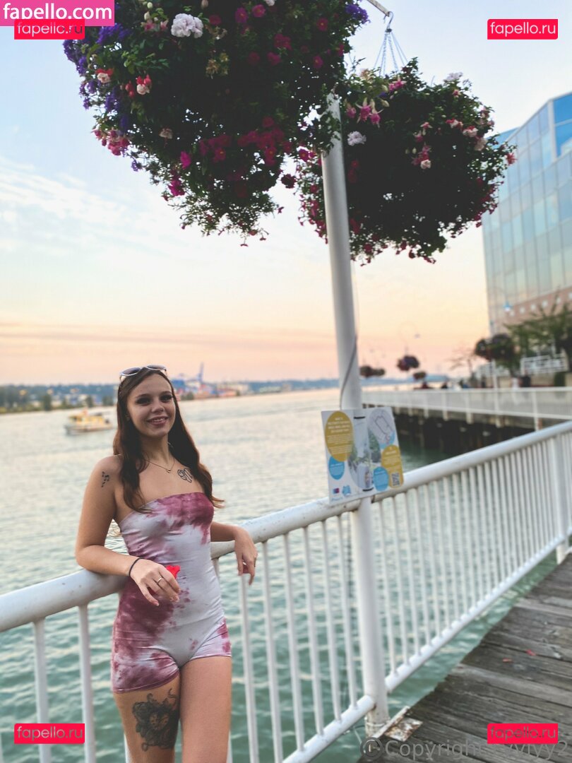 _lydiacote / lyylyy / lyylyy2 Onlyfans Photo Gallery 