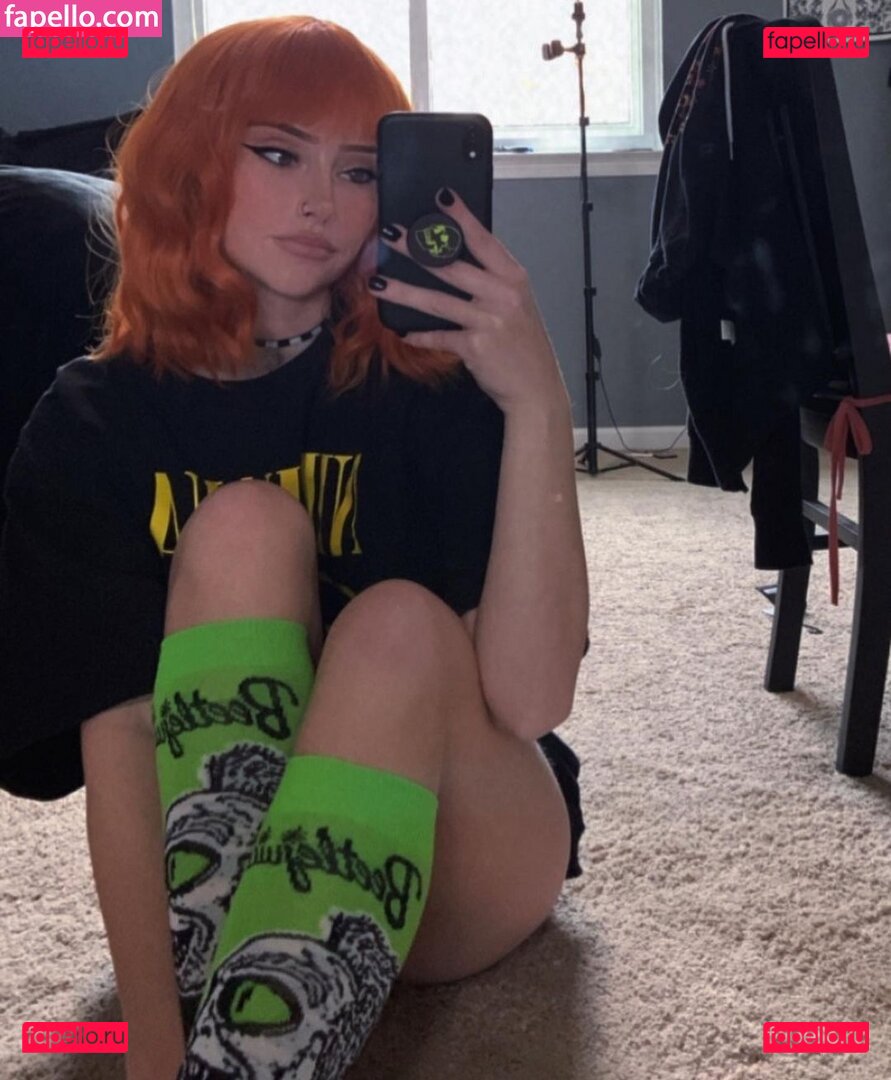 Megan Elizabeth / Megann_eliizabeth Onlyfans Photo Gallery 