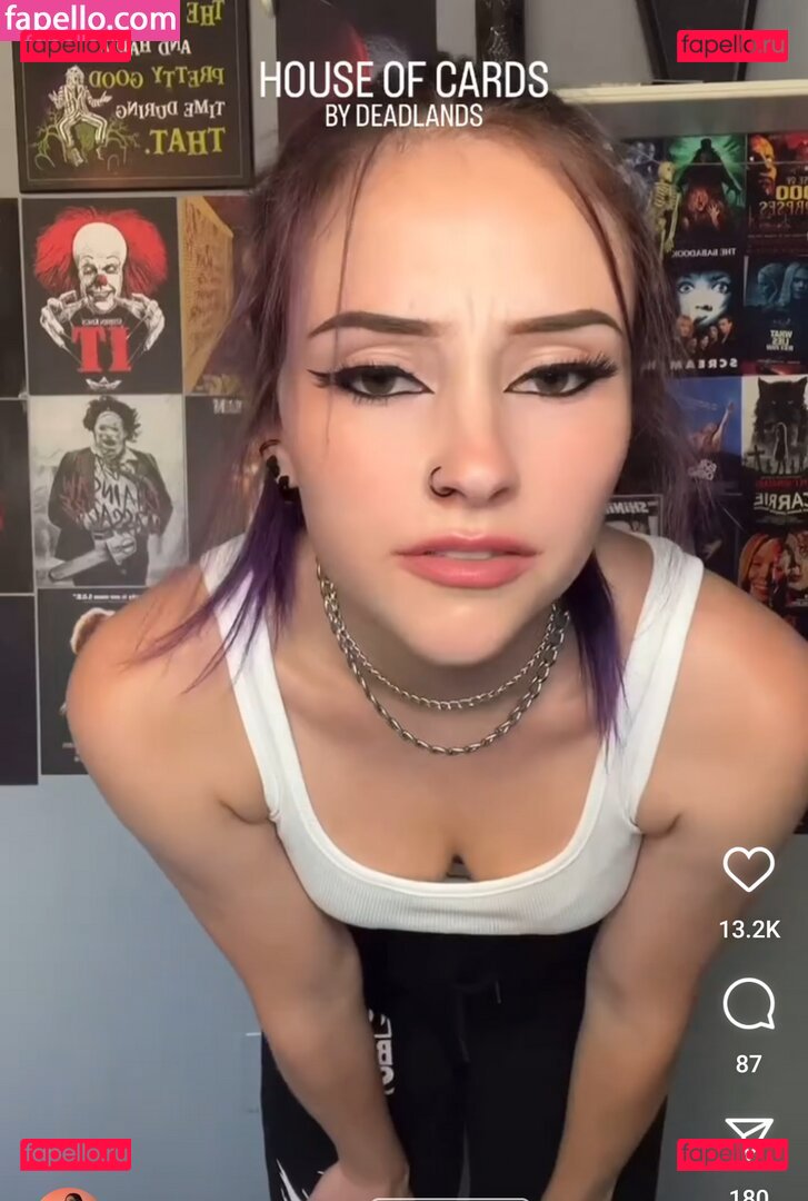 Megan Elizabeth / Megann_eliizabeth Onlyfans Photo Gallery 