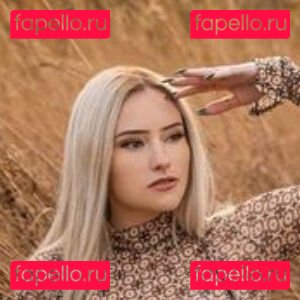 Megan Elizabeth / Megann_eliizabeth Onlyfans Photo Gallery 