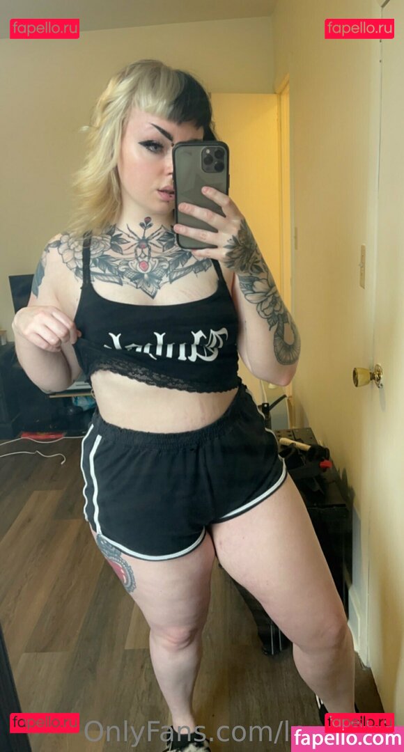 reaghan_chase18 / reaghanblackhart Onlyfans Photo Gallery 