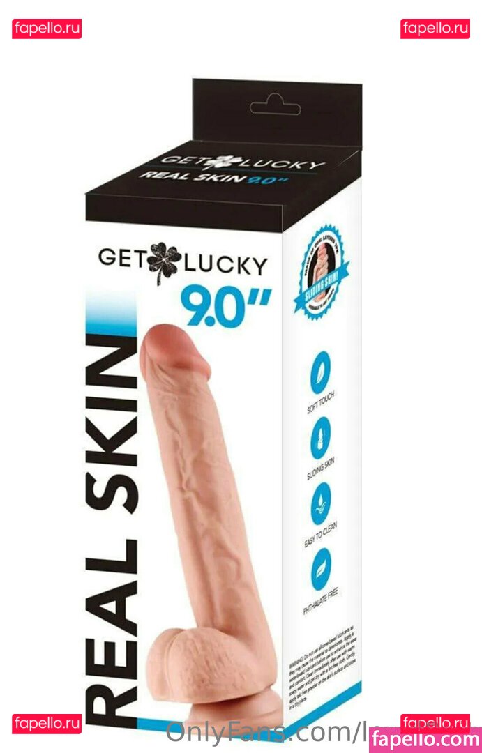 reaghan_chase18 / reaghanblackhart Onlyfans Photo Gallery 