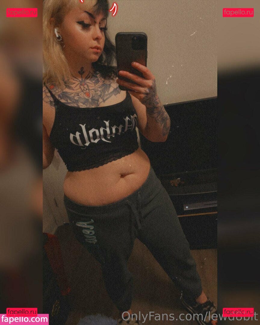 reaghan_chase18 / reaghanblackhart Onlyfans Photo Gallery 