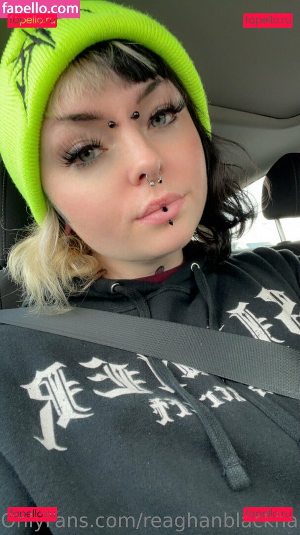 reaghan_chase18 / reaghanblackhart Onlyfans Photo Gallery 