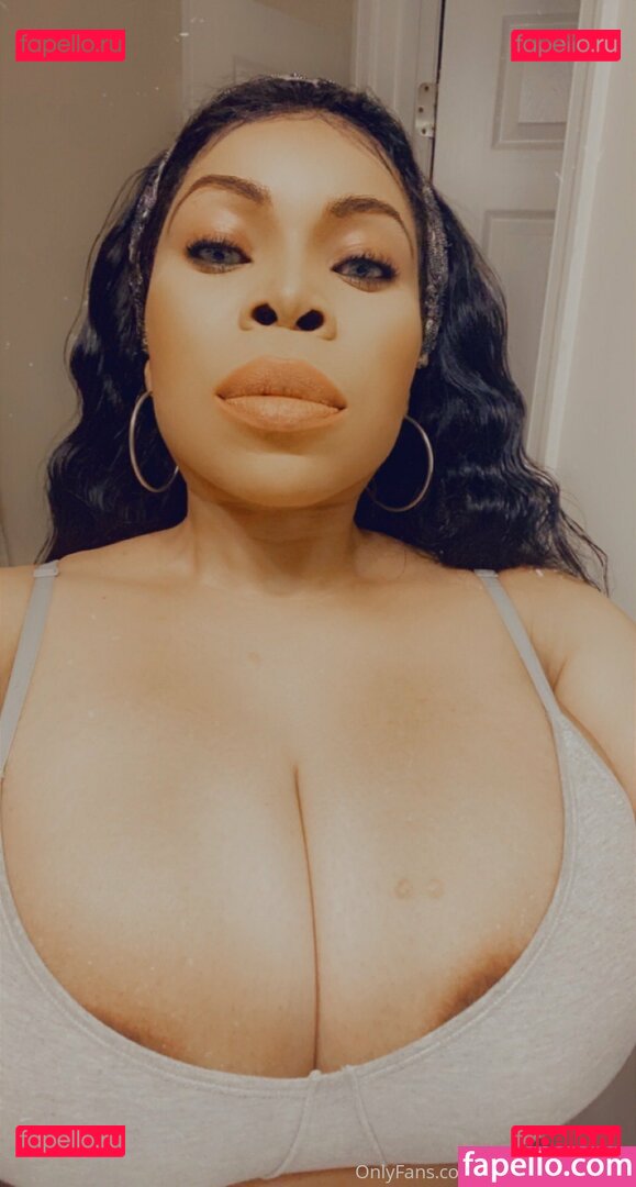 nubianbeautyxx / nubianbeautyxxx Onlyfans Photo Gallery 