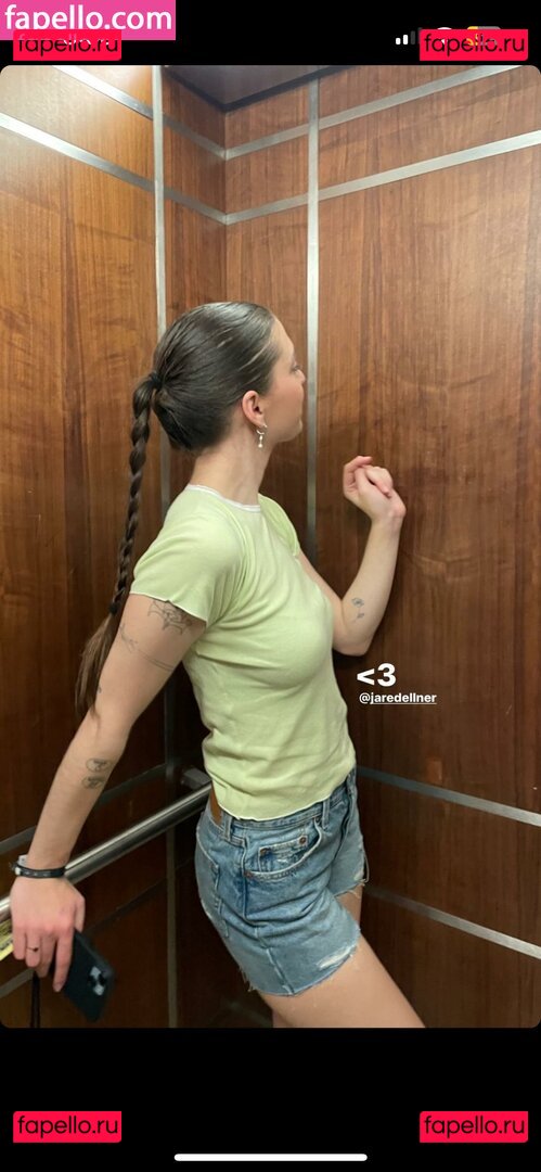 Lizzy McAlpine / lizzymcalpine Onlyfans Photo Gallery 