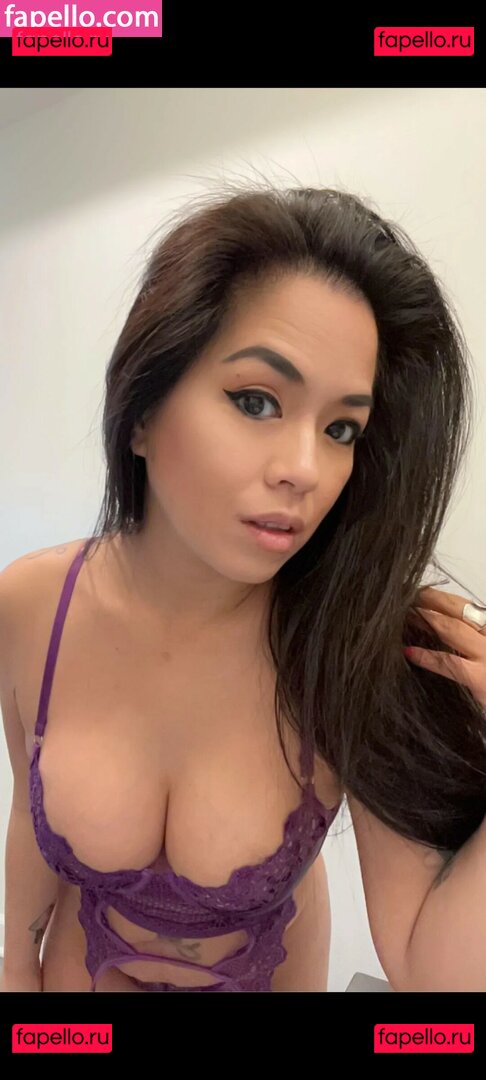 Honeybeenguyen2 / beeforgeorgia Onlyfans Photo Gallery 