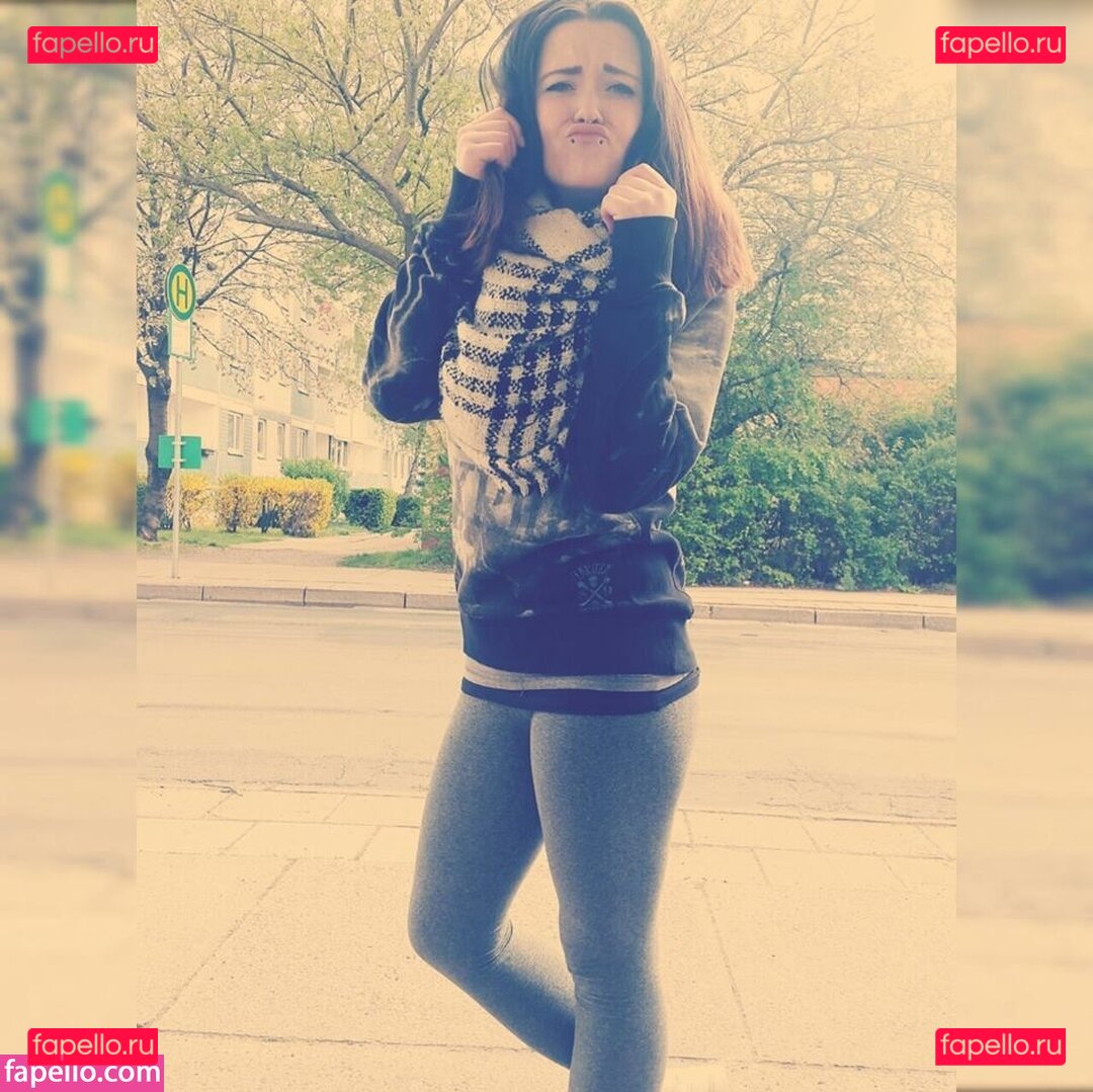 Laura Knoblauch / laurachesnok Onlyfans Photo Gallery 