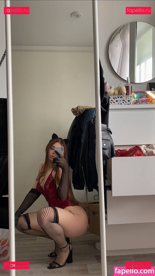 solazola / solntseall Onlyfans Photo Gallery 