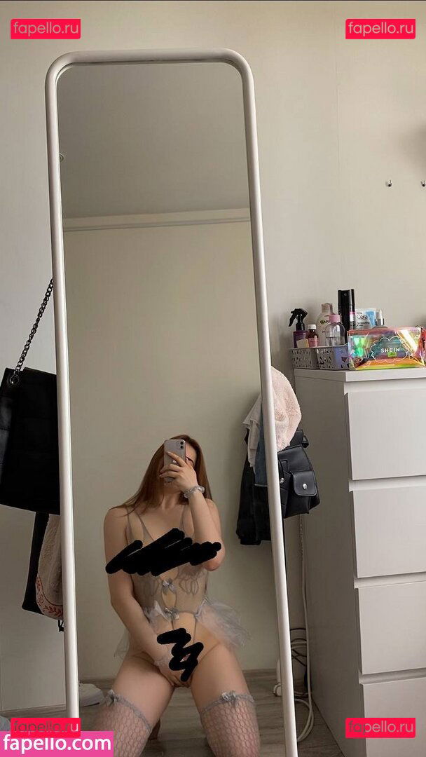 solazola / solntseall Onlyfans Photo Gallery 