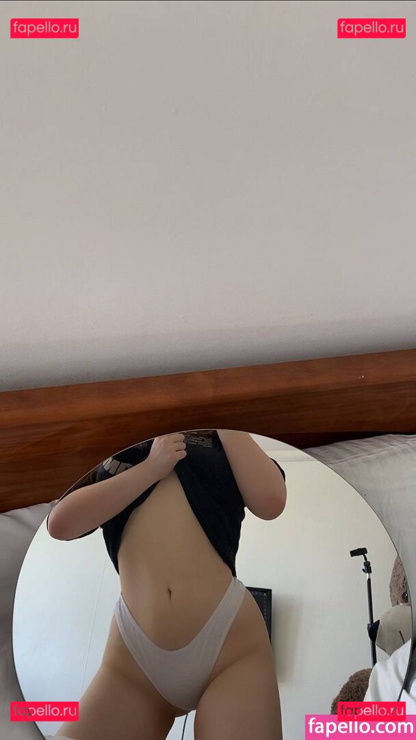 solazola / solntseall Onlyfans Photo Gallery 