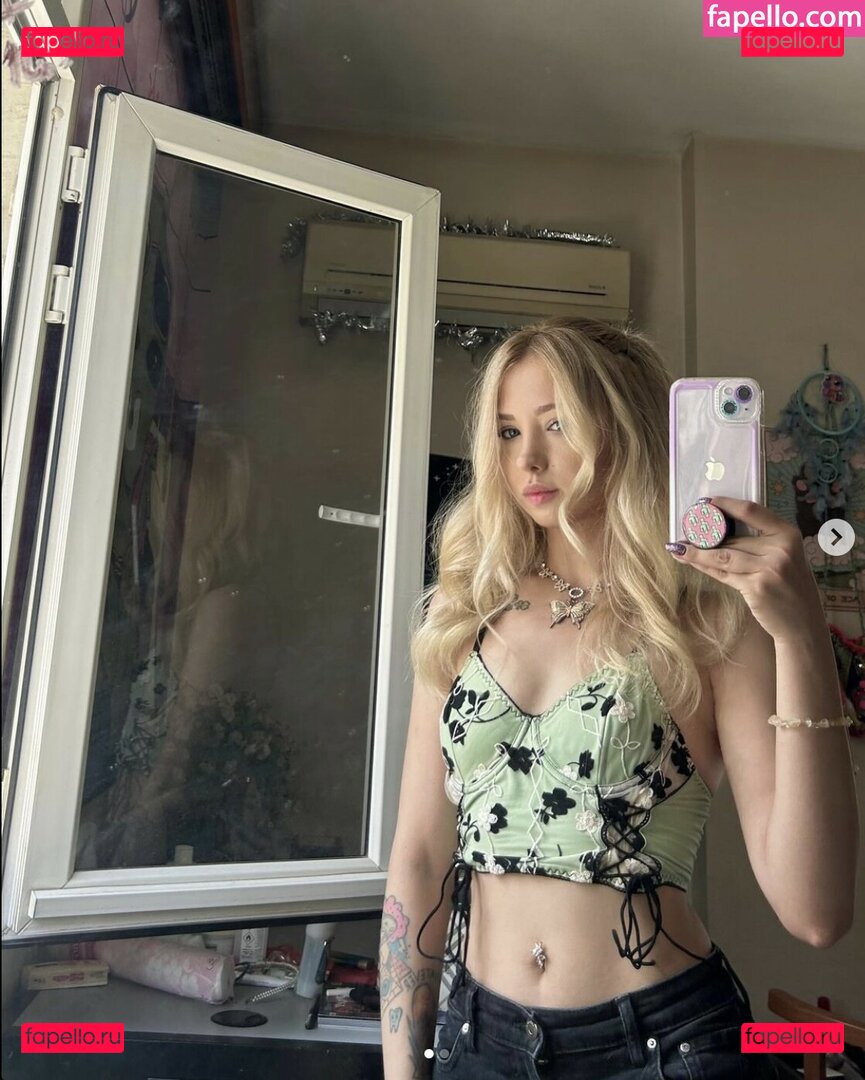 Ecem Hotoğlu / linasuozgen / mantislia