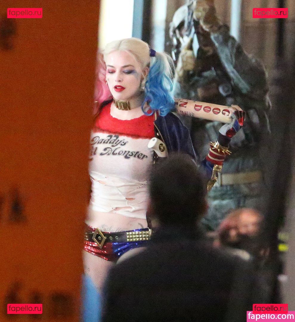 Margot Robbie / margotrobbie / margotrobbieofficial Onlyfans Photo Gallery 