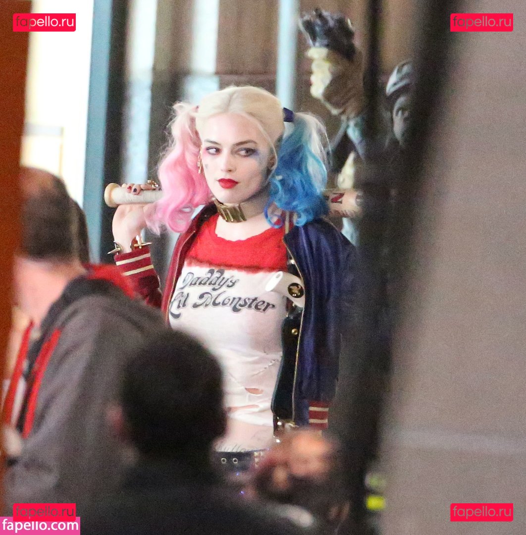 Margot Robbie / margotrobbie / margotrobbieofficial Onlyfans Photo Gallery 