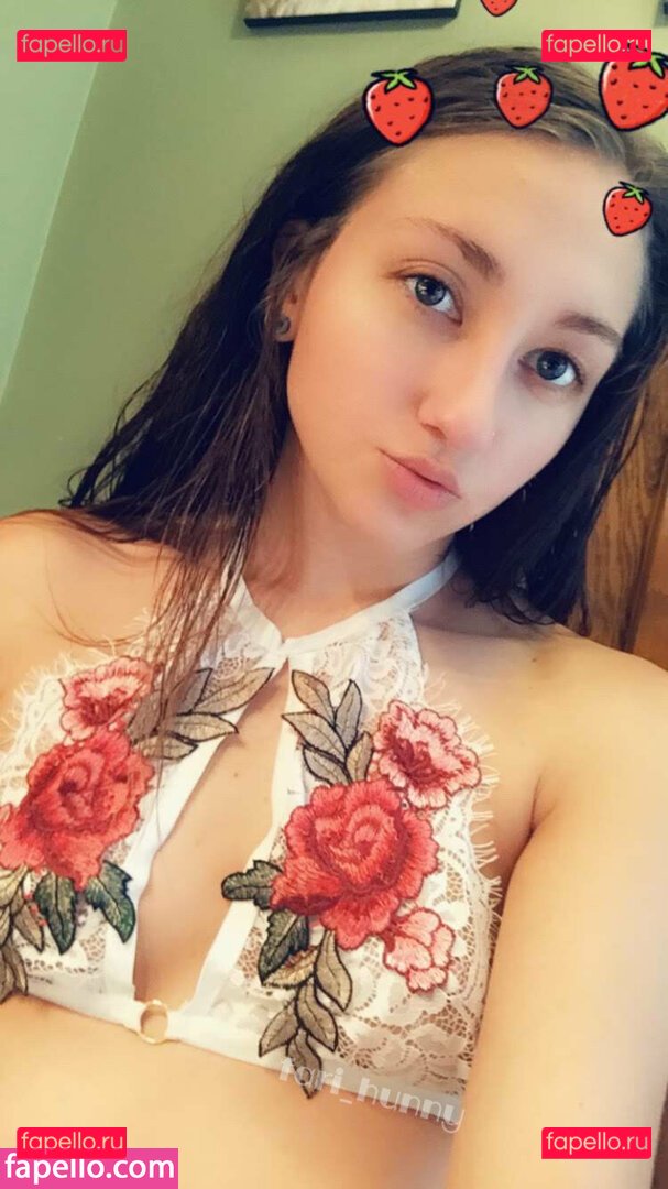 fari_hunny / sad_alien_art Onlyfans Photo Gallery 