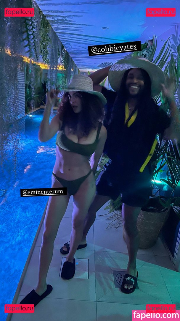 Anna Shaffer / annashafffer