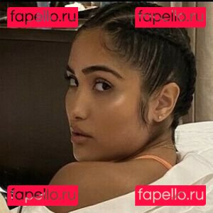 Leena Sayed / leenasayed