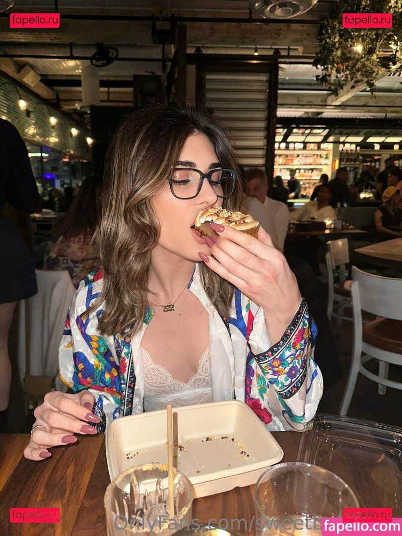 reel / sweetbutsavvy Onlyfans Photo Gallery 