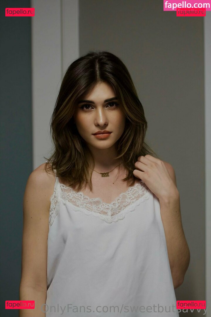 reel / sweetbutsavvy Onlyfans Photo Gallery 