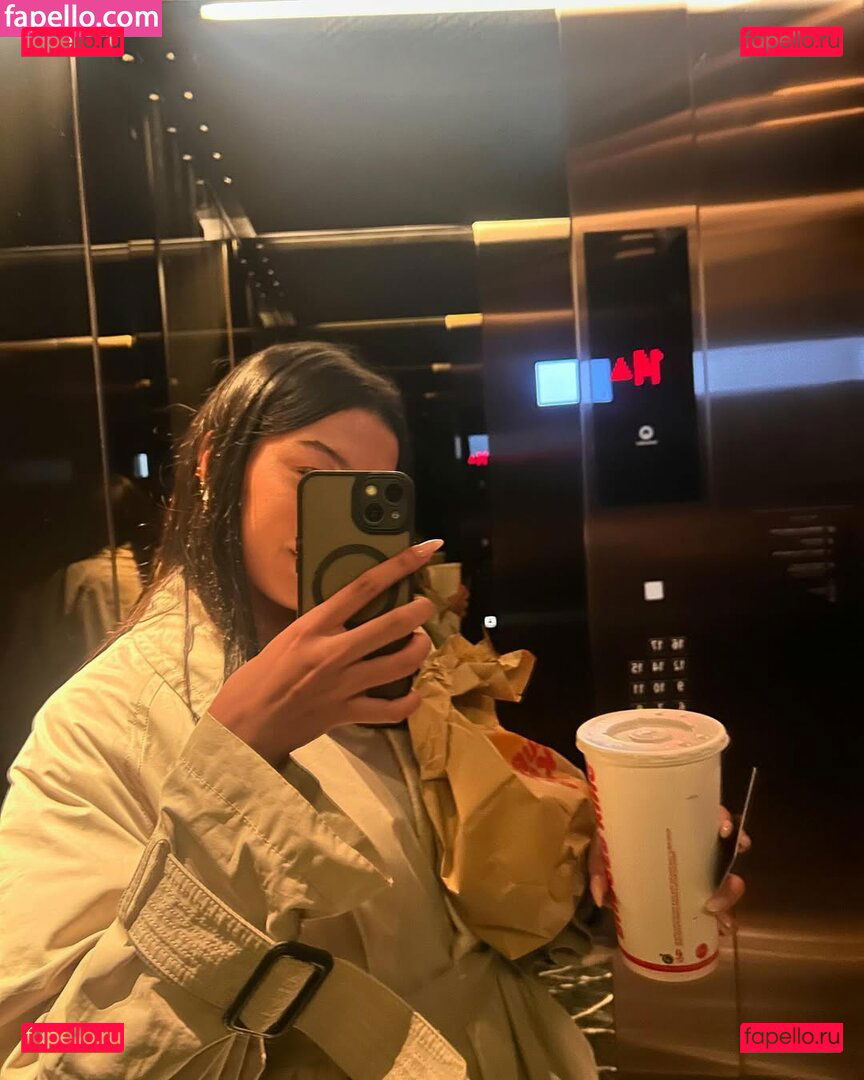 https: / liyamizrahii Onlyfans Photo Gallery 