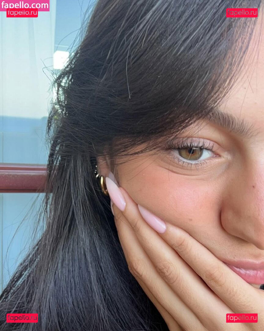 https: / liyamizrahii Onlyfans Photo Gallery 