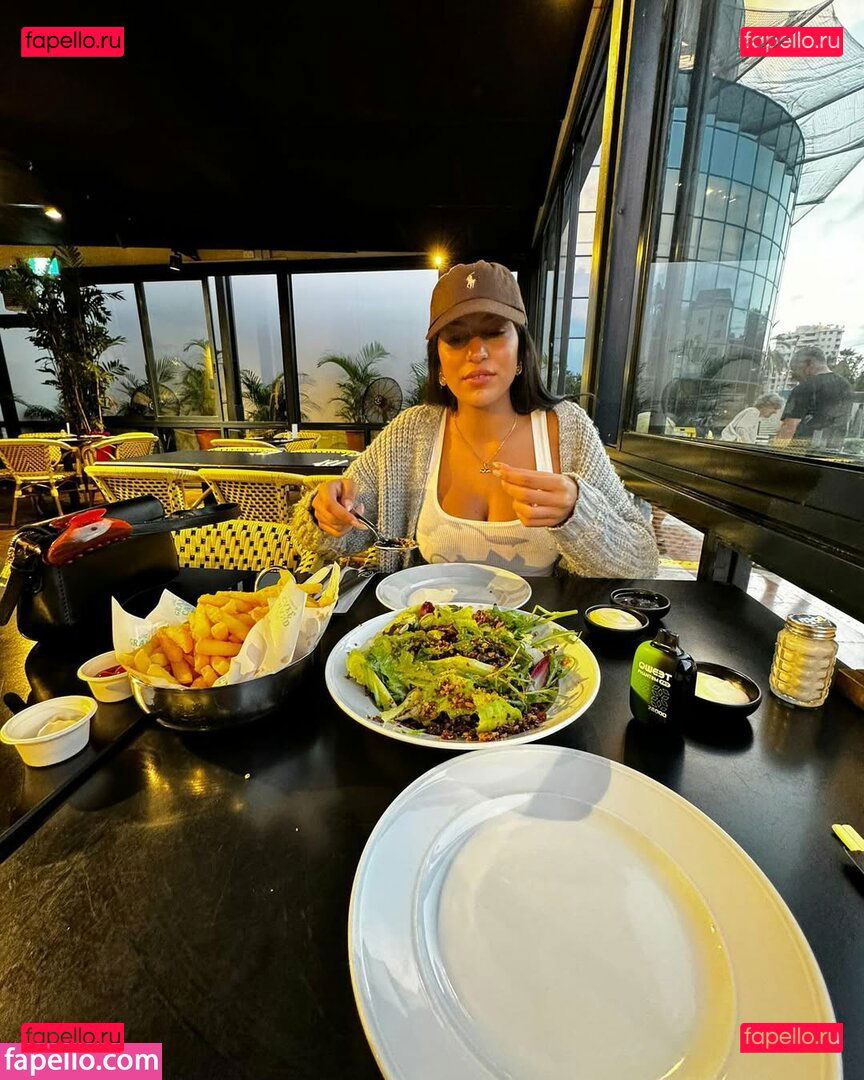 https: / liyamizrahii Onlyfans Photo Gallery 